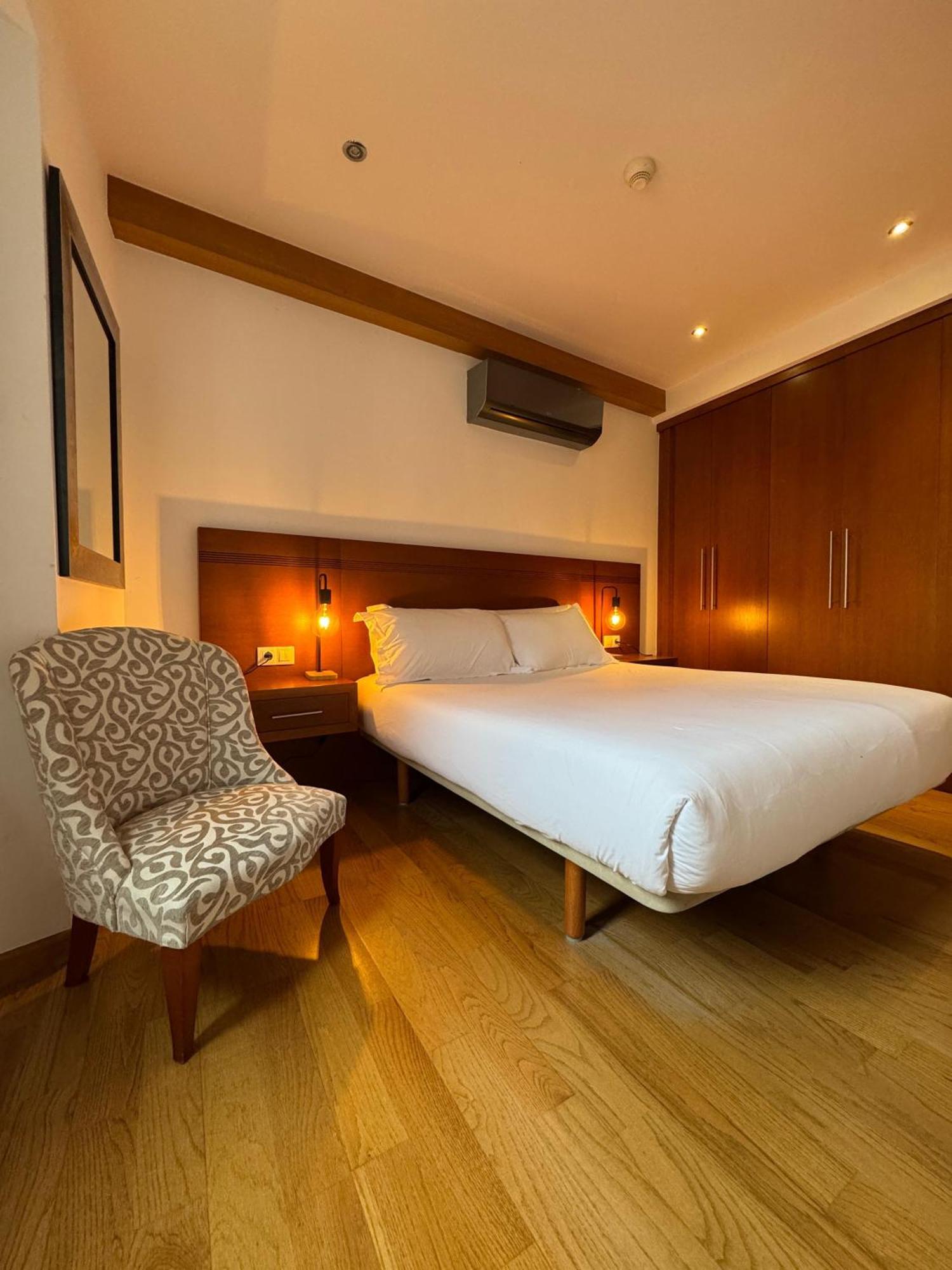 Apartamentos Casa De La Inmaculada Σαντιάγο ντε Κομποστέλα Εξωτερικό φωτογραφία